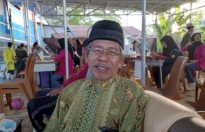 Foto : Ketua yayasan SMK Medika sekaligus Dosen di lima perguruan tinggi, Sudirman