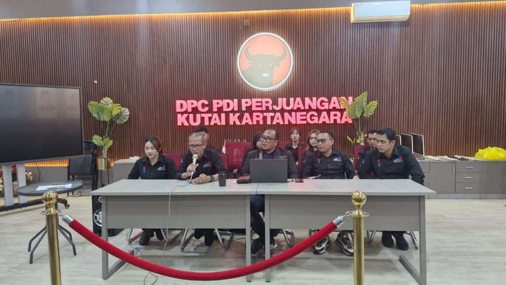 Foto : Erwinsyah, anggota tim kuasa hukum Edi-Rendi.