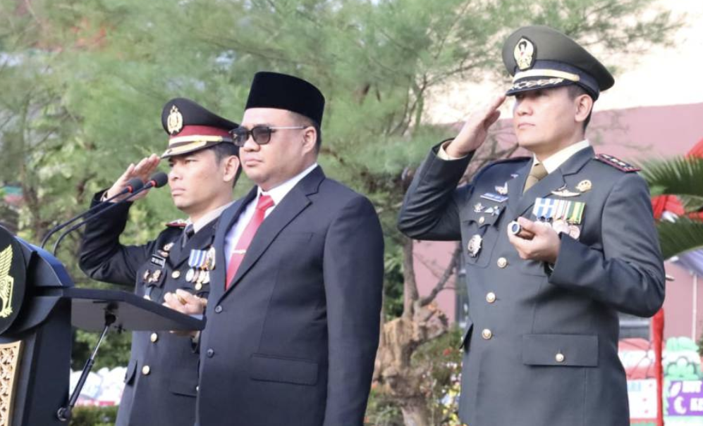Foto : Hari Bhayangkara ke-79 di Kukar: Bupati Serahkan Penghargaan dan Apresiasi Kiprah Polres. (Istimewa)