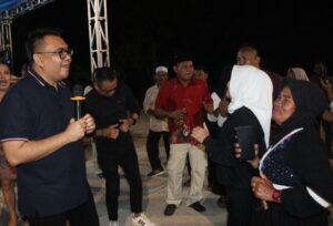 Foto : Bupati Kukar Janji Rampungkan Jalan Poros Kembang Janggut–Kenohan–Kota Bangun Tahun 2026. (Istimewa)