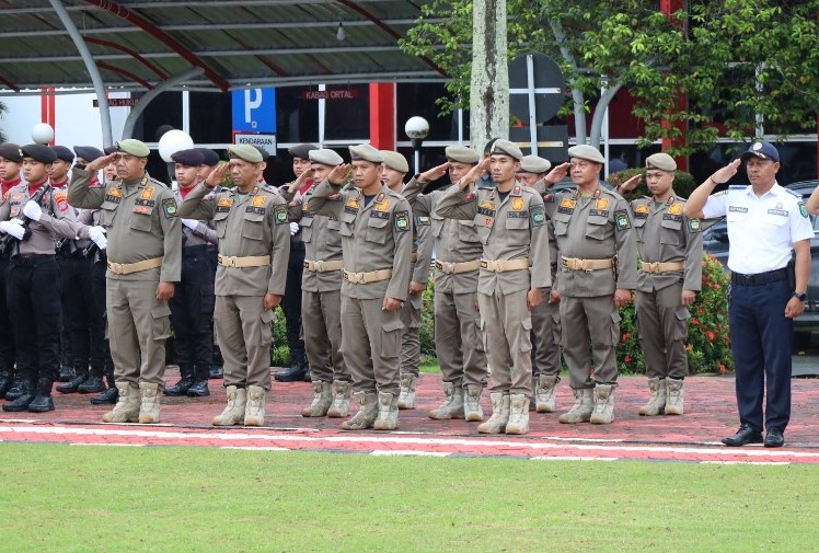 Foto : Upacara Hari Lahir Pancasila di halaman Kantor Bupati Kutai Kartanegara. (Istimewa)