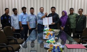 Foto : Kolaborasi Pemkab Kukar–PT KMIA: Optimalkan Aset Daerah & Bangun Jalan Beton 1,1 Km di Tenggarong Seberang. (Istimewa)