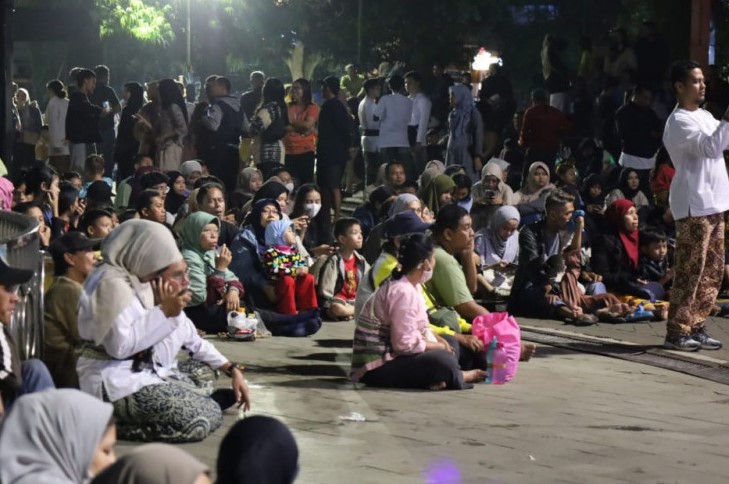 Foto : Kolaborasi OPD Kukar Sukseskan Etam Begenjoh 2025: Seni, Tradisi, hingga UMKM Bersatu Tampil di Malang. (Istimewa)