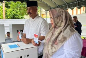 Foto : 10 TPS di Kukar Alami Pemindahan Lokasi Akibat Banjir, Pemkab Pastikan PSU Berjalan Lancar. (Istimewa)