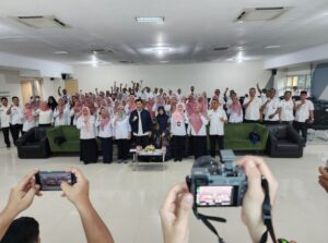 Foto: Purna Tugas Setelah 40 Tahun, Aji Lina Rodiah Resmi Lepas Jabatan Kepala Diarpus Kukar, Sekda : Teladan Patut Dicontoh.