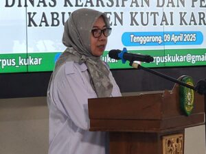 Foto: Resmi Menjabat Plt Kepala Diarpus Kukar Rinda Desianti, Fokus pada Penataan Administrasi dan Rencana Depo Arsip.
