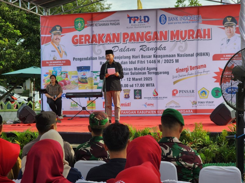 Foto: Gerakan Pangan Murah Resmi Dibuka Sekda Kukar, Strategi Kendalikan Inflasi Jelang Ramadhan.