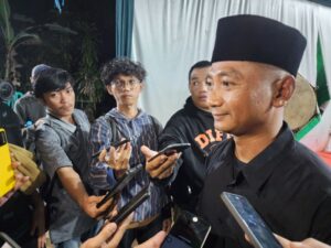 Foto: Lurah Maluhu, Tri Joko Kuncoro.